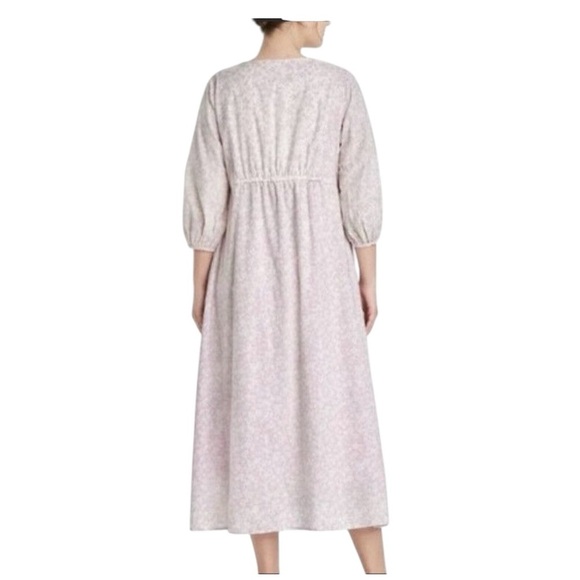 Elegant Cream Midi Dress - Picture 2 of 11